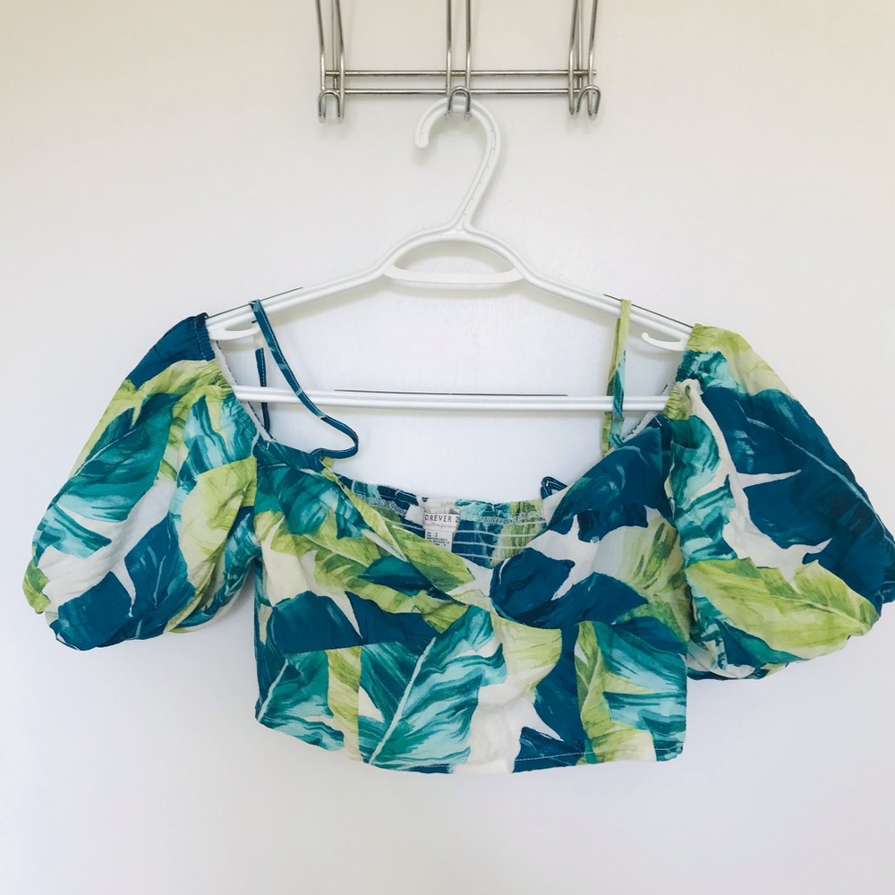 Forever 21 Puff Sleeve Crop Top